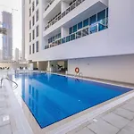 2Br In Central Marina Walk To Dining & Nightlife