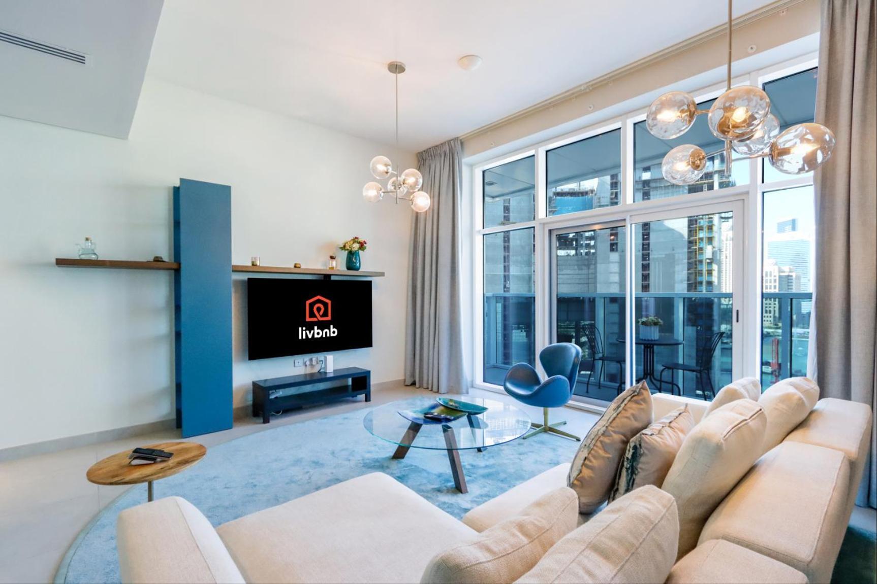 2br In Marina Walk To Dining & Nightlife Apartment