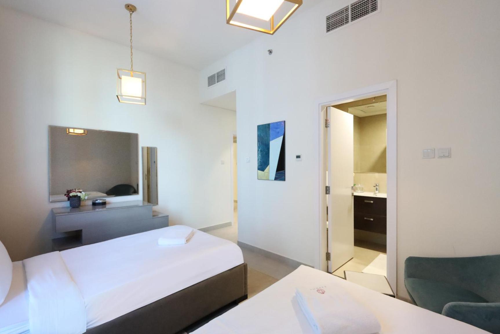 2br In Marina Walk To Dining & Nightlife Apartment *